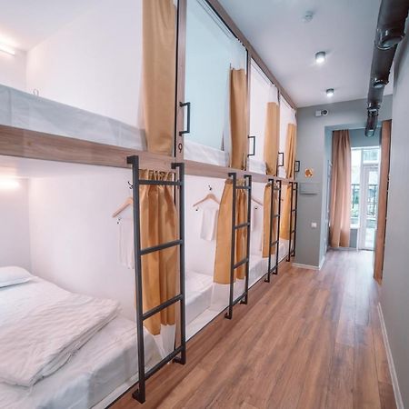 Tomiris Lady'S Capsul Hostel Only For Women Almaty Eksteriør bilde